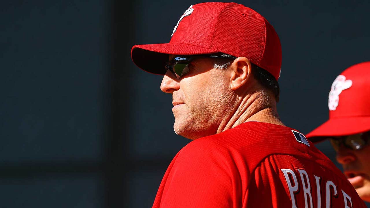 Price wins managerial debut, Reds top Indians 8-3